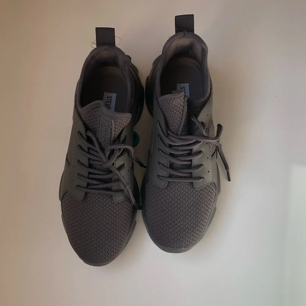 Steve madden chunky sneakers - Picture 1 of 7